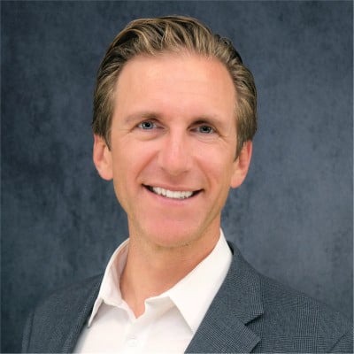 Headshot - Steve Cares